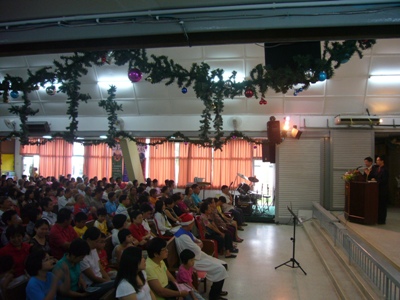 xmas-08-worship-4